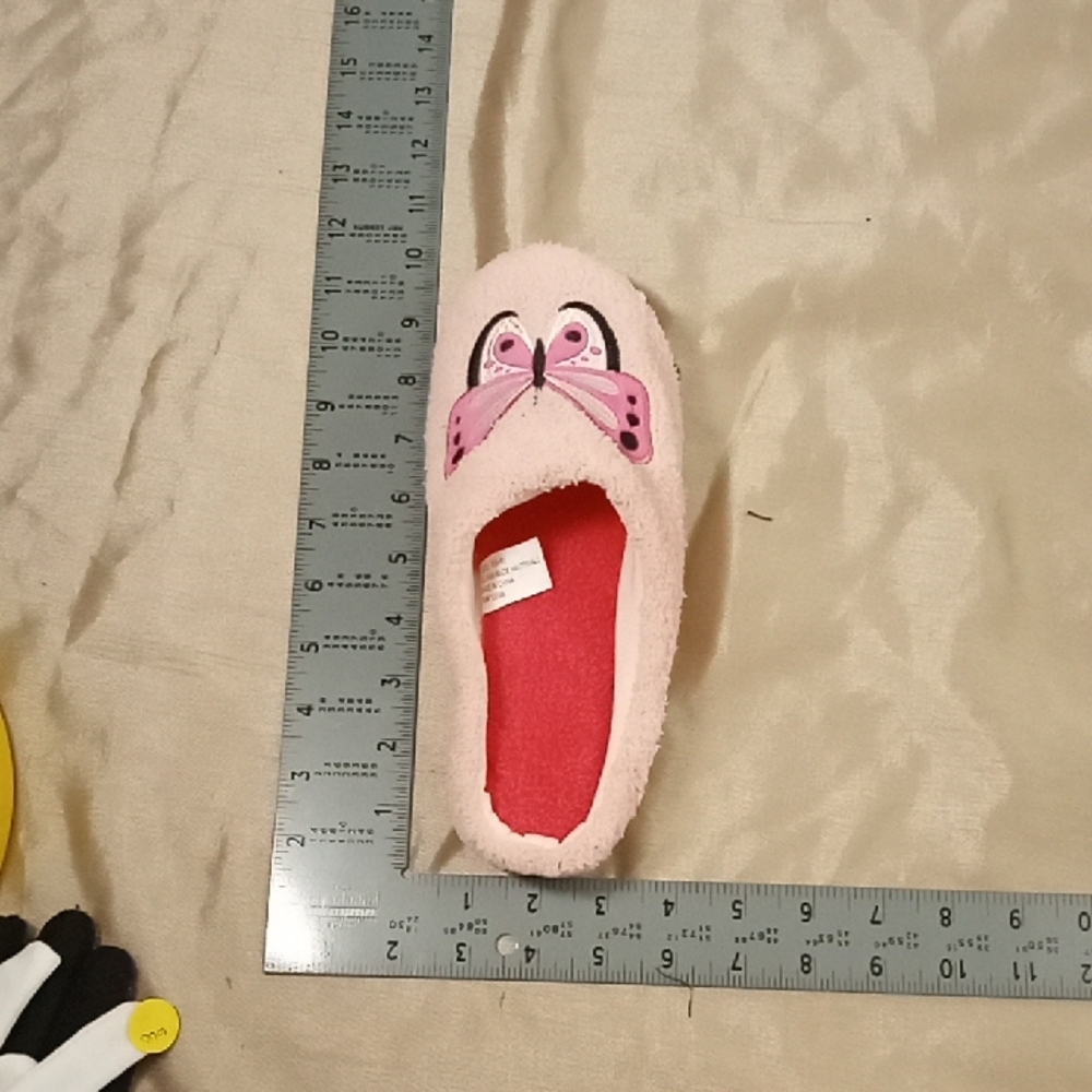 Pink Slipper with Butterfly Design - Picture 5 of 11
